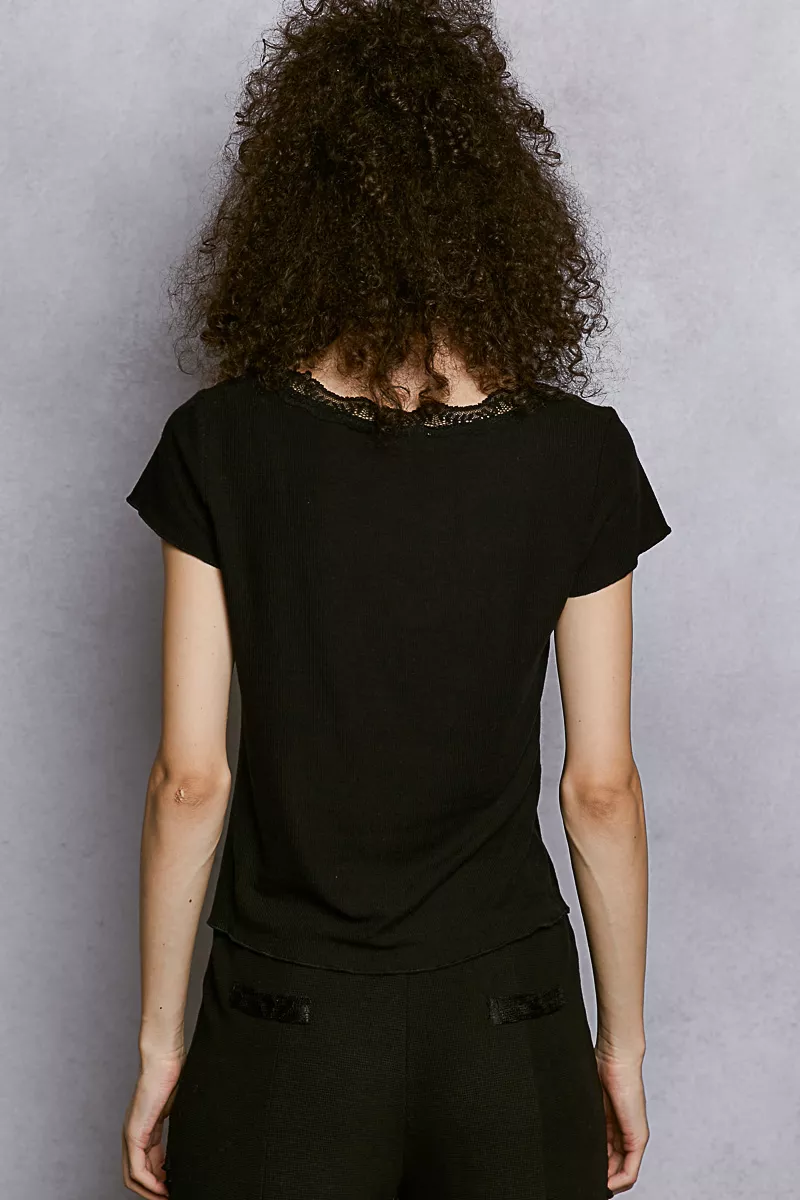 POL Round Neck Short Sleeve Crop T-Shirt with Lace Trim - Image 4