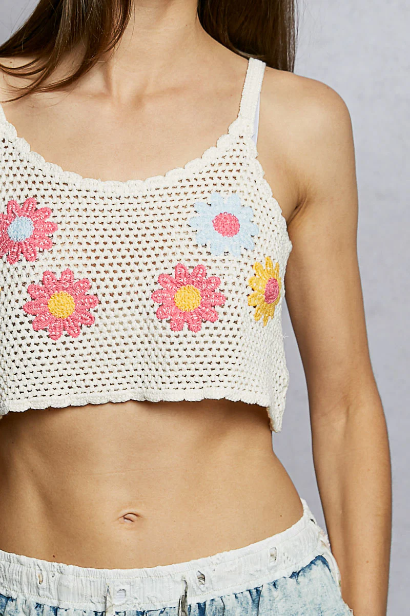 POL U-Neck Cropped Crochet Cami with Floral Embroidery Detail - Image 6