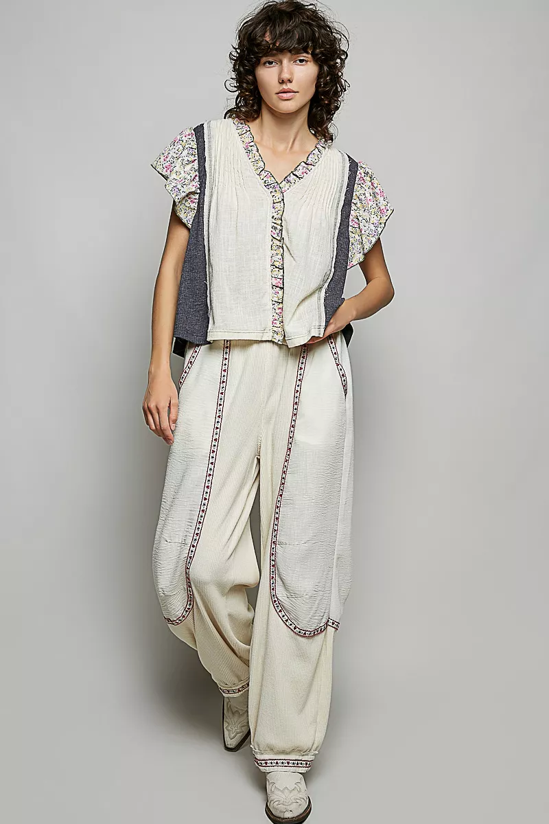 POL V-Neck Floral Ruffle Sleeve Blouse - Image 5