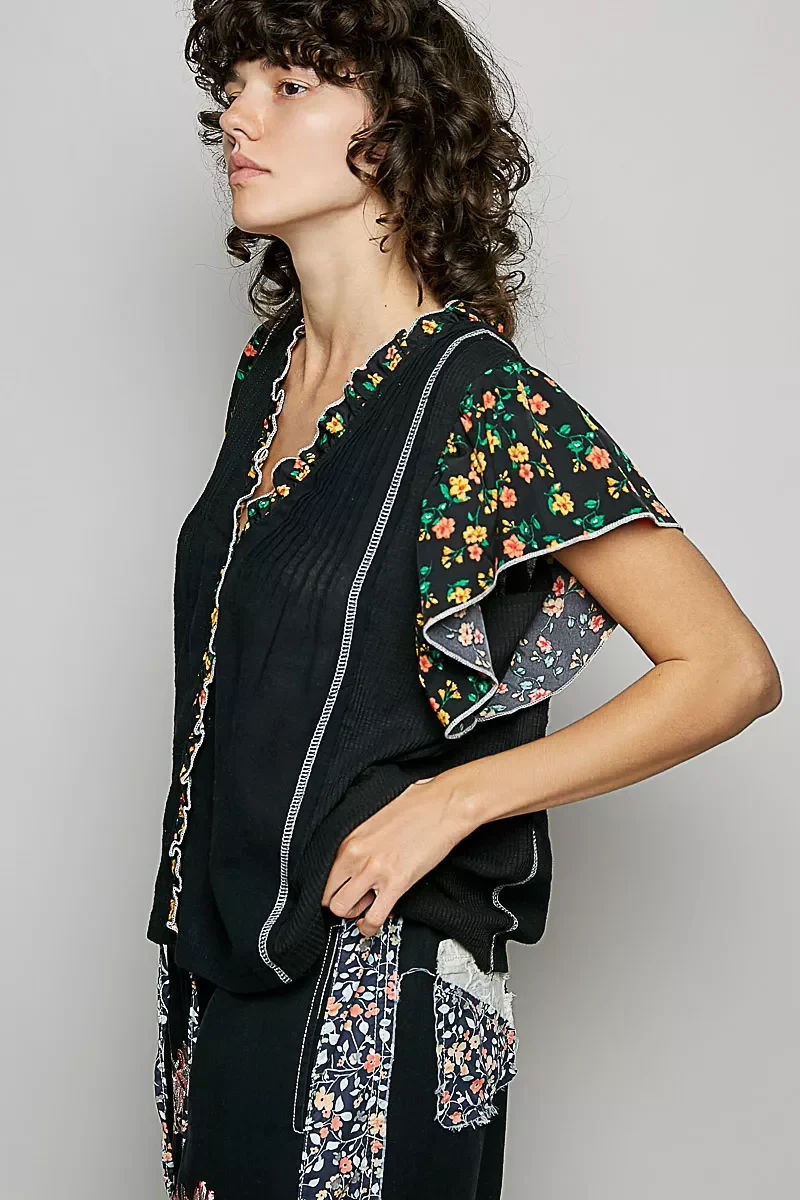 POL V-Neck Floral Ruffle Sleeve Blouse - Image 3