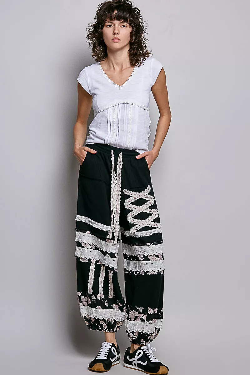 POL V-Neck Lightweight Textured Short Sleeve Knit Top with Lace Trim - Image 5