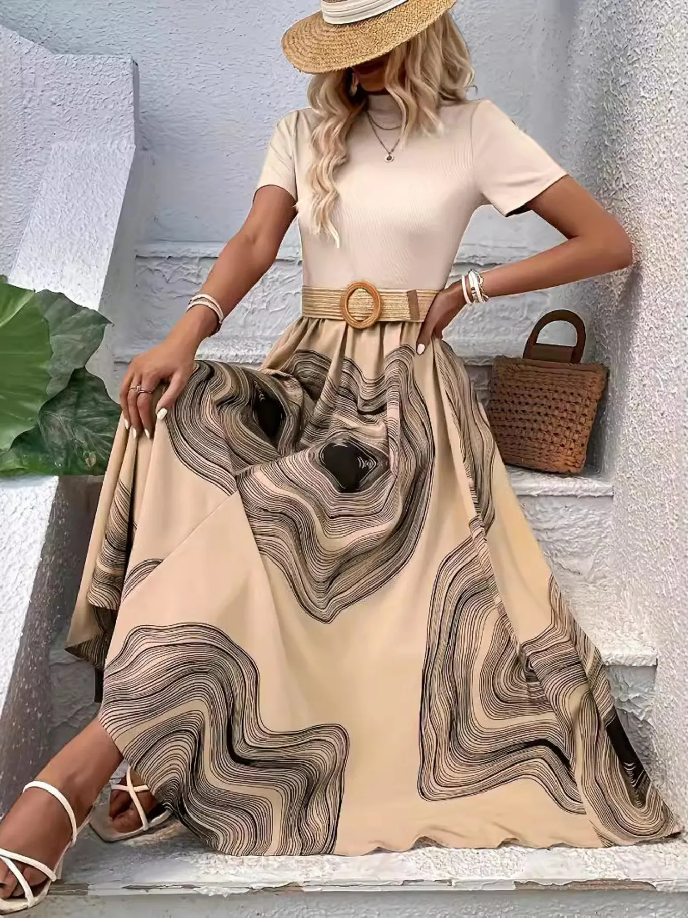 Printed Round Neck Short Sleeve Dress - Image 5