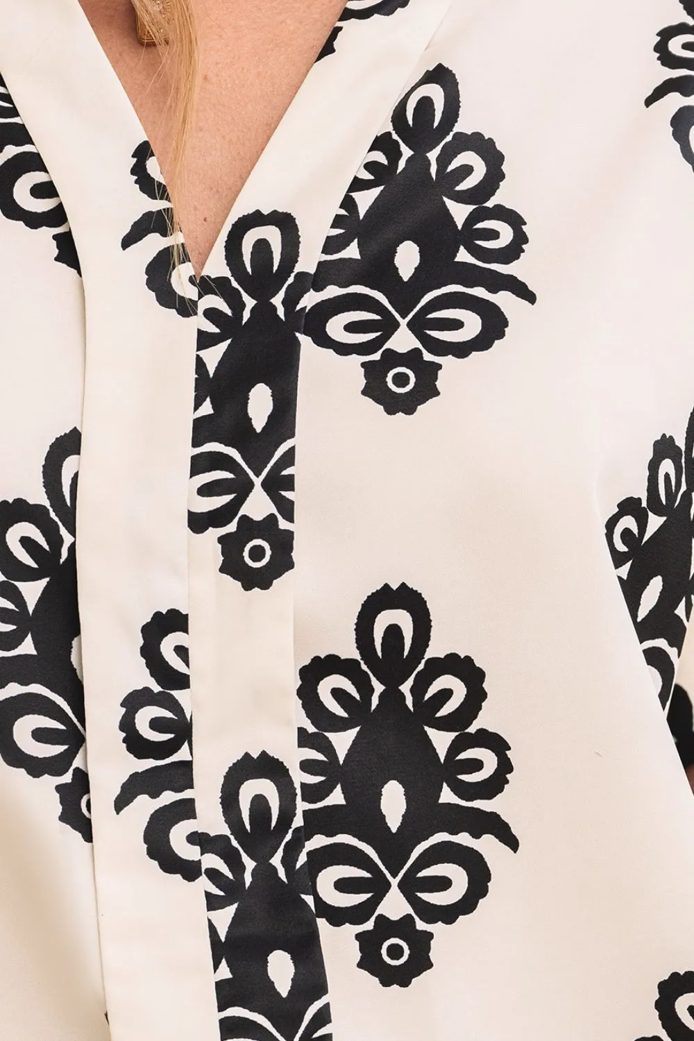 Printed Short Sleeve Loose Blouse - Image 5