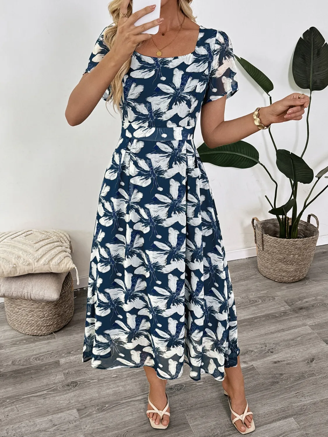 Printed Square Neck Midi Dress - Image 3