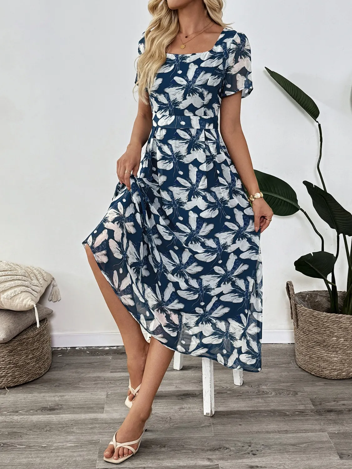 Printed Square Neck Midi Dress - Image 4