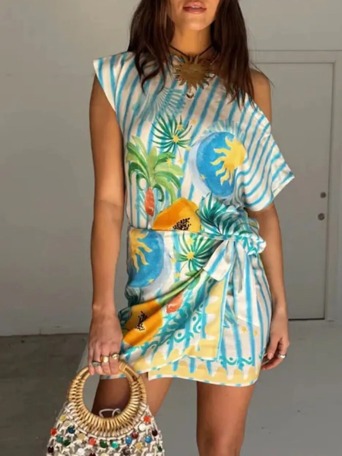 Printed Striped Single Shoulder Top and Skirt Set - Image 7