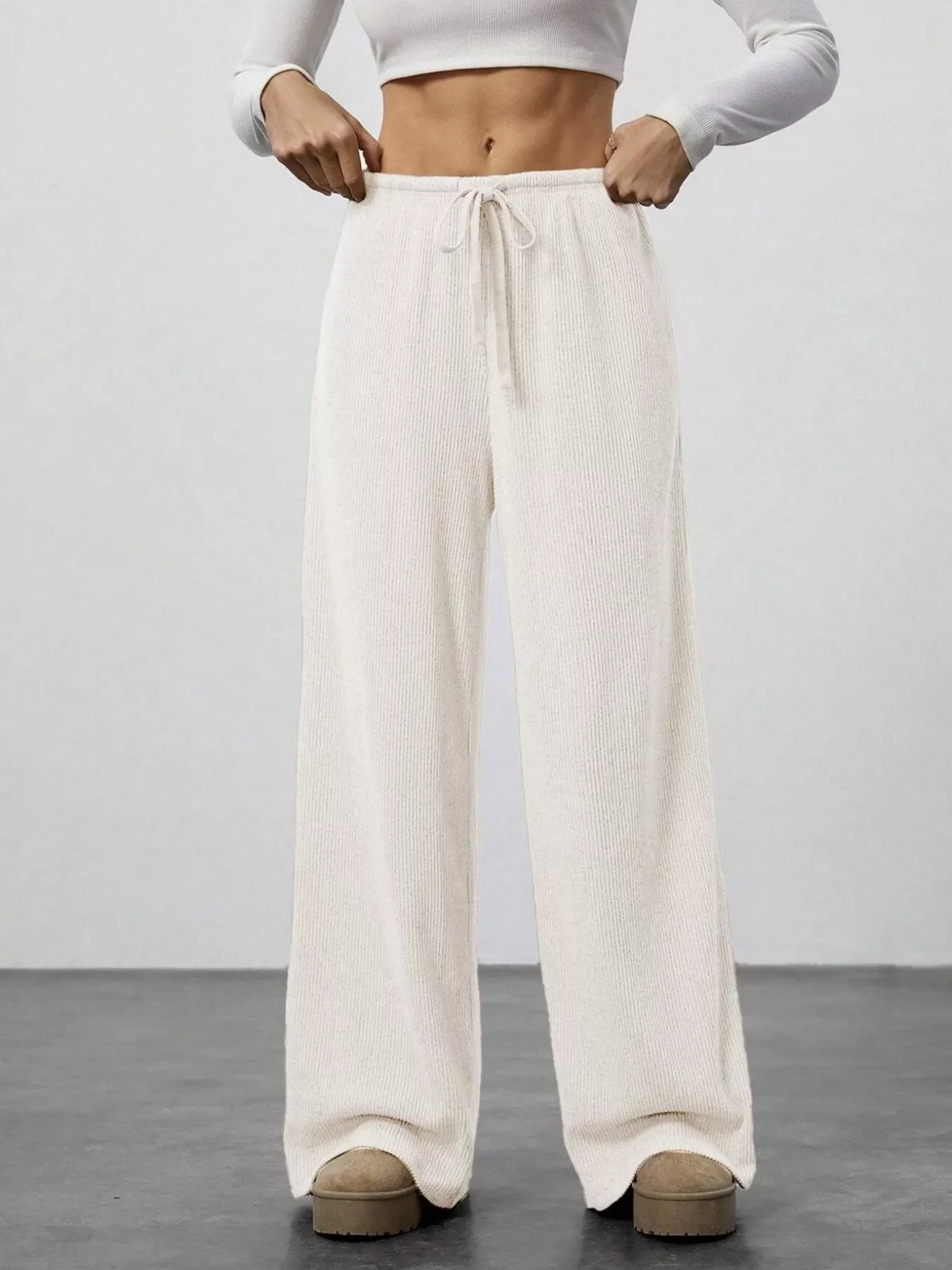 Relaxed Fit Drawstring Pants - Image 14