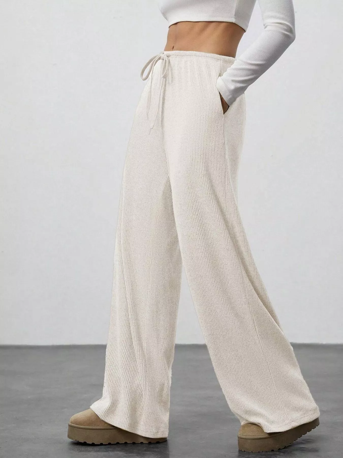 Relaxed Fit Drawstring Pants - Image 15