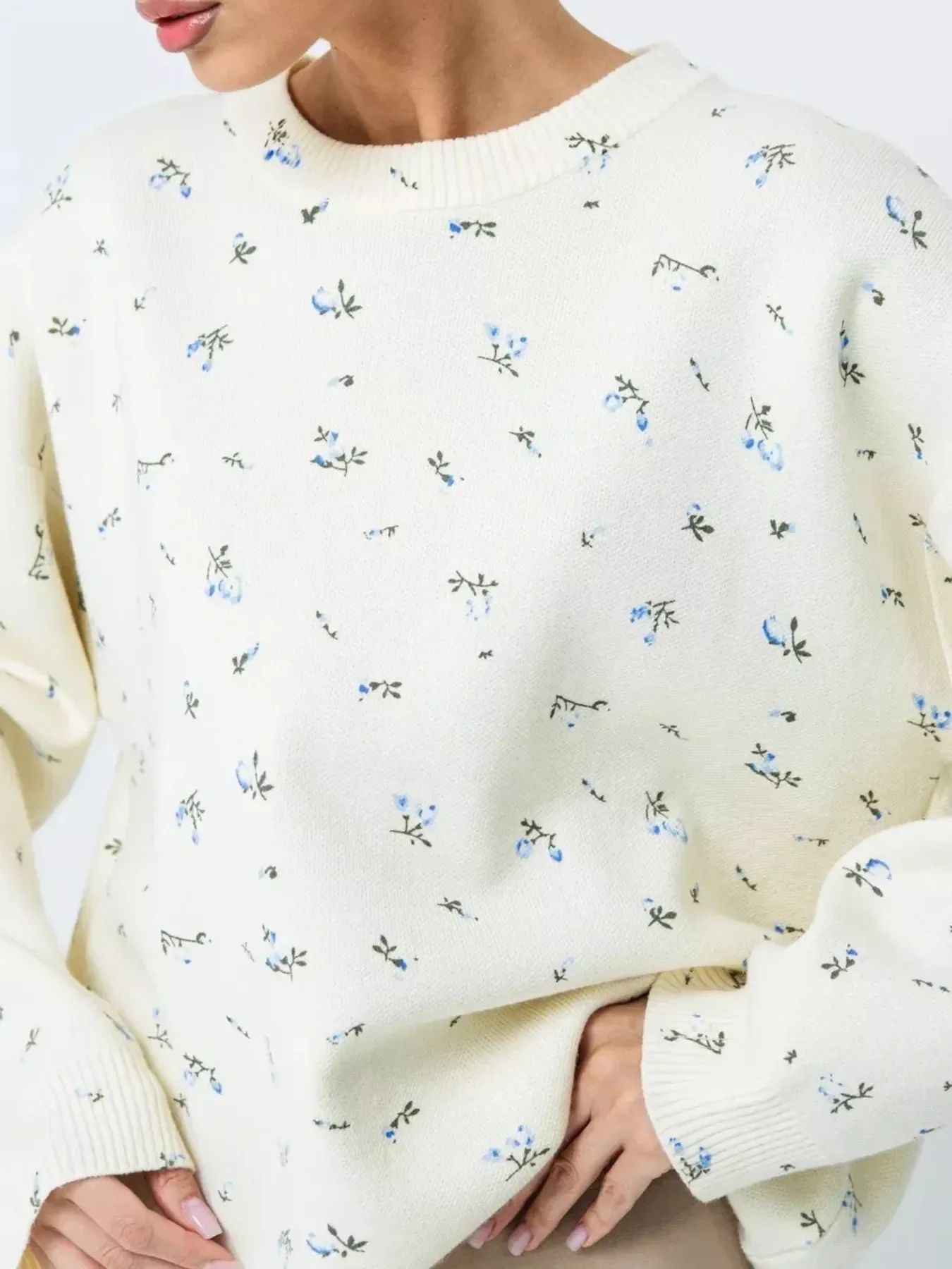 Ribbed Hem Floral Long Sleeve Sweater - Image 2