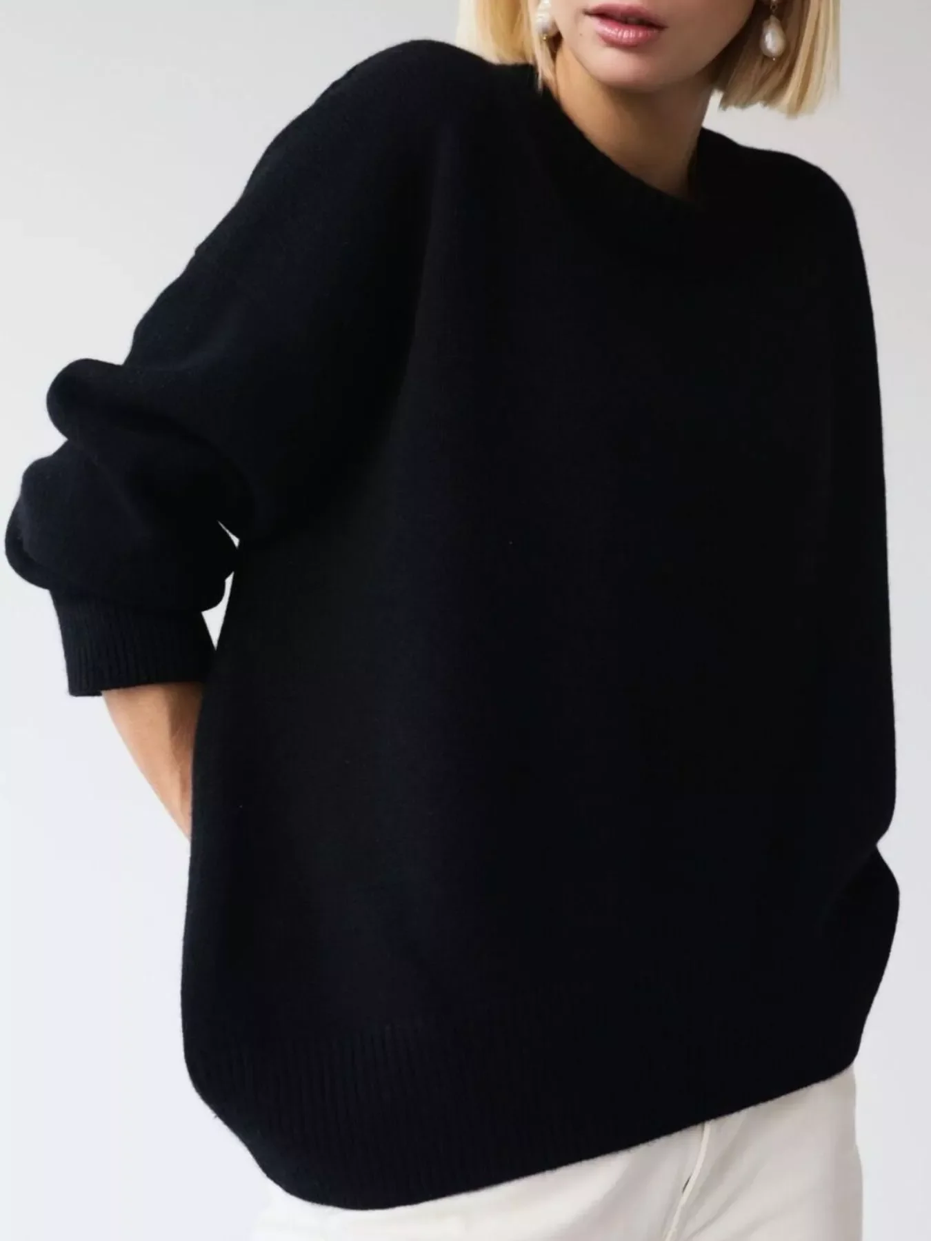 Ribbed Hem Round Neck Sweater - Image 11