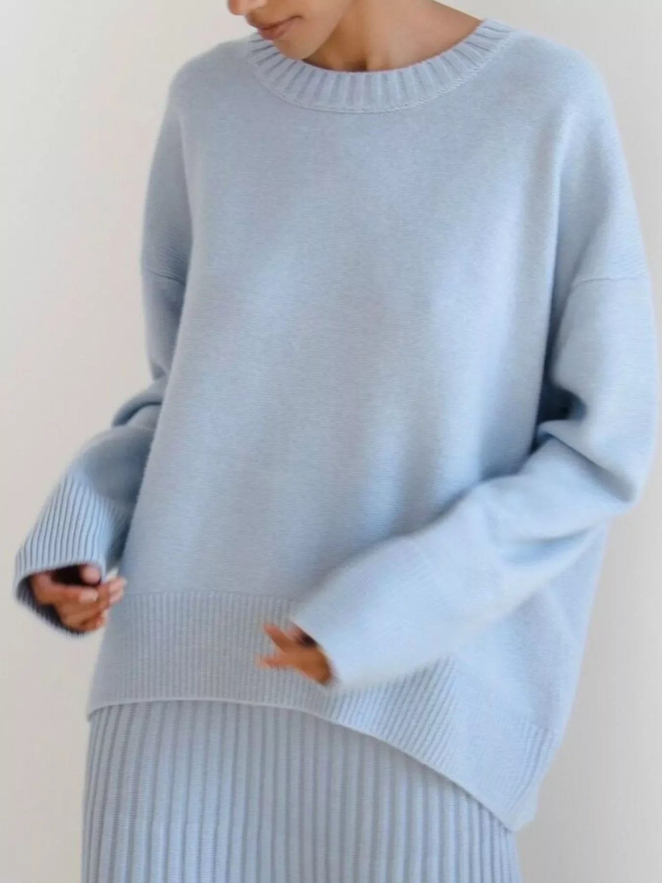 Ribbed Hem Round Neck Sweater - Image 9