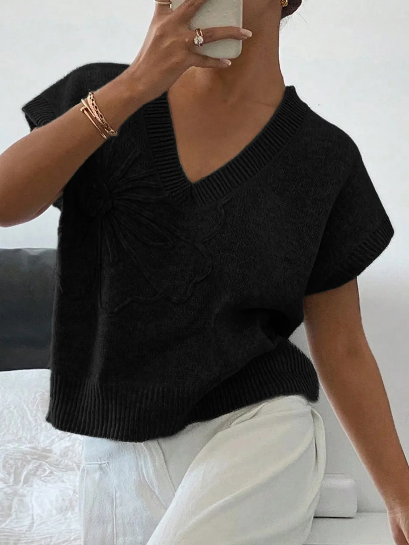 Ribbed Hem V-Neck Short Sleeve Sweater - Image 6