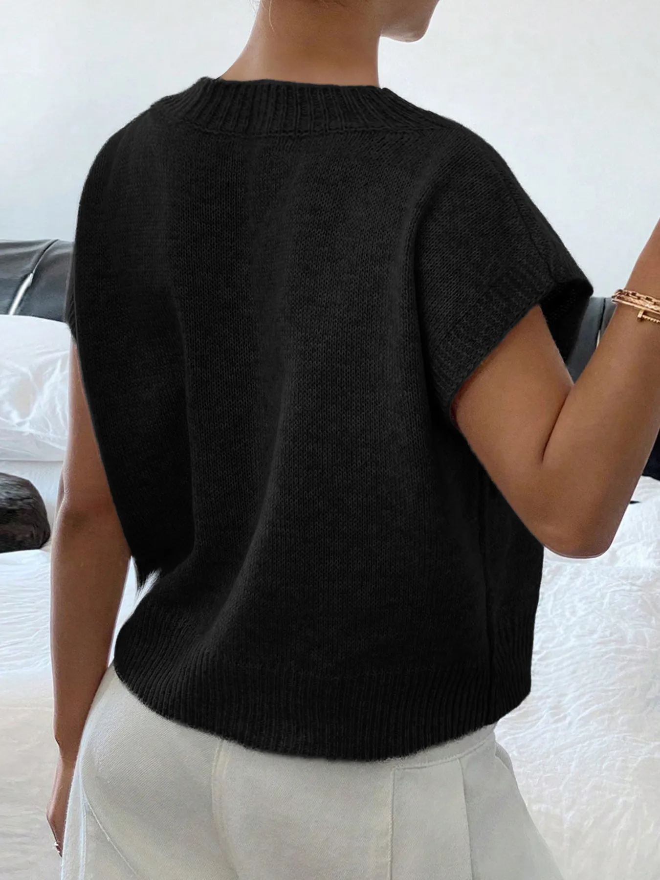 Ribbed Hem V-Neck Short Sleeve Sweater - Image 8