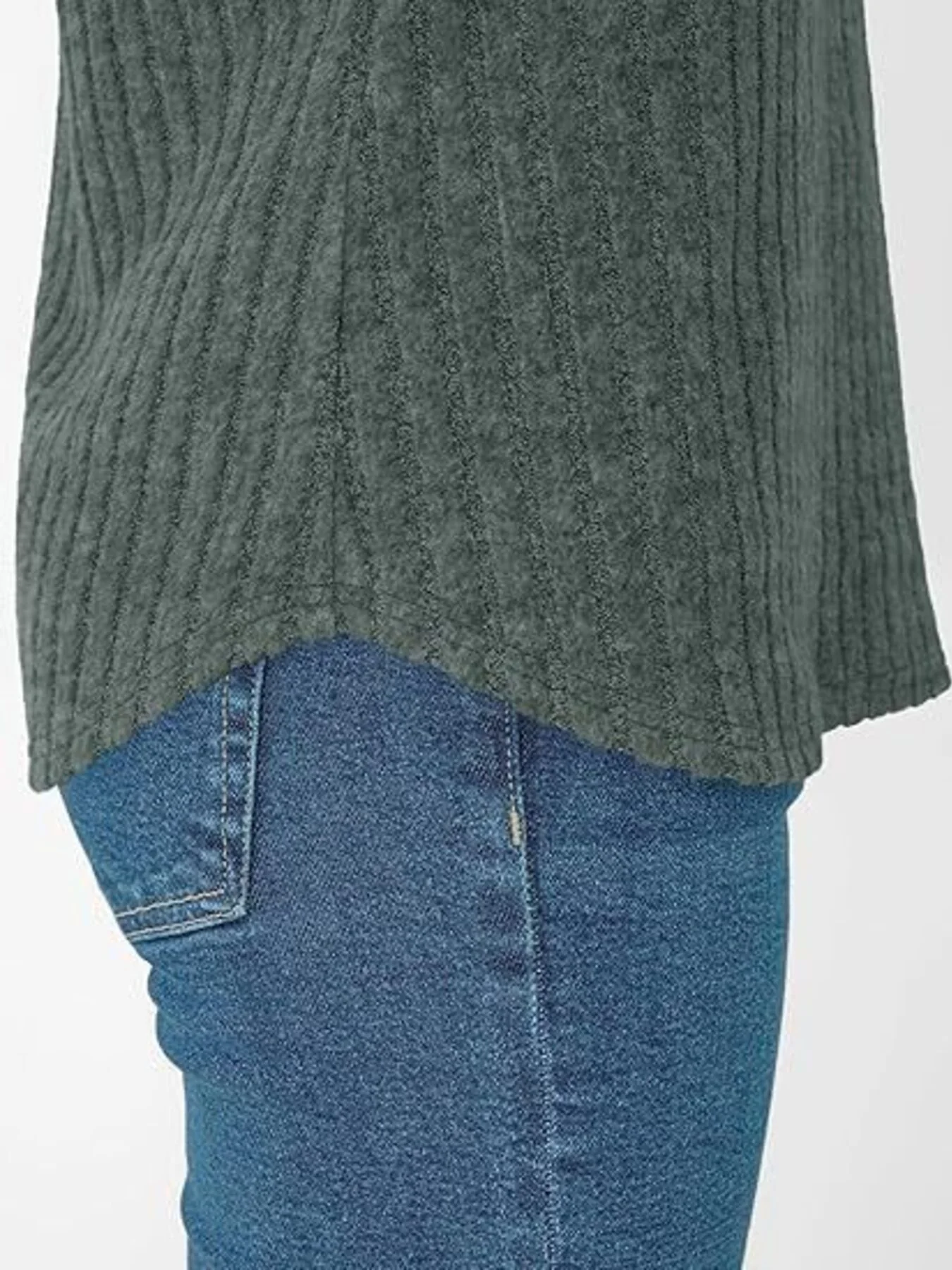 Ribbed Knit V-Neck Relaxed Fit T-Shirt - Image 13