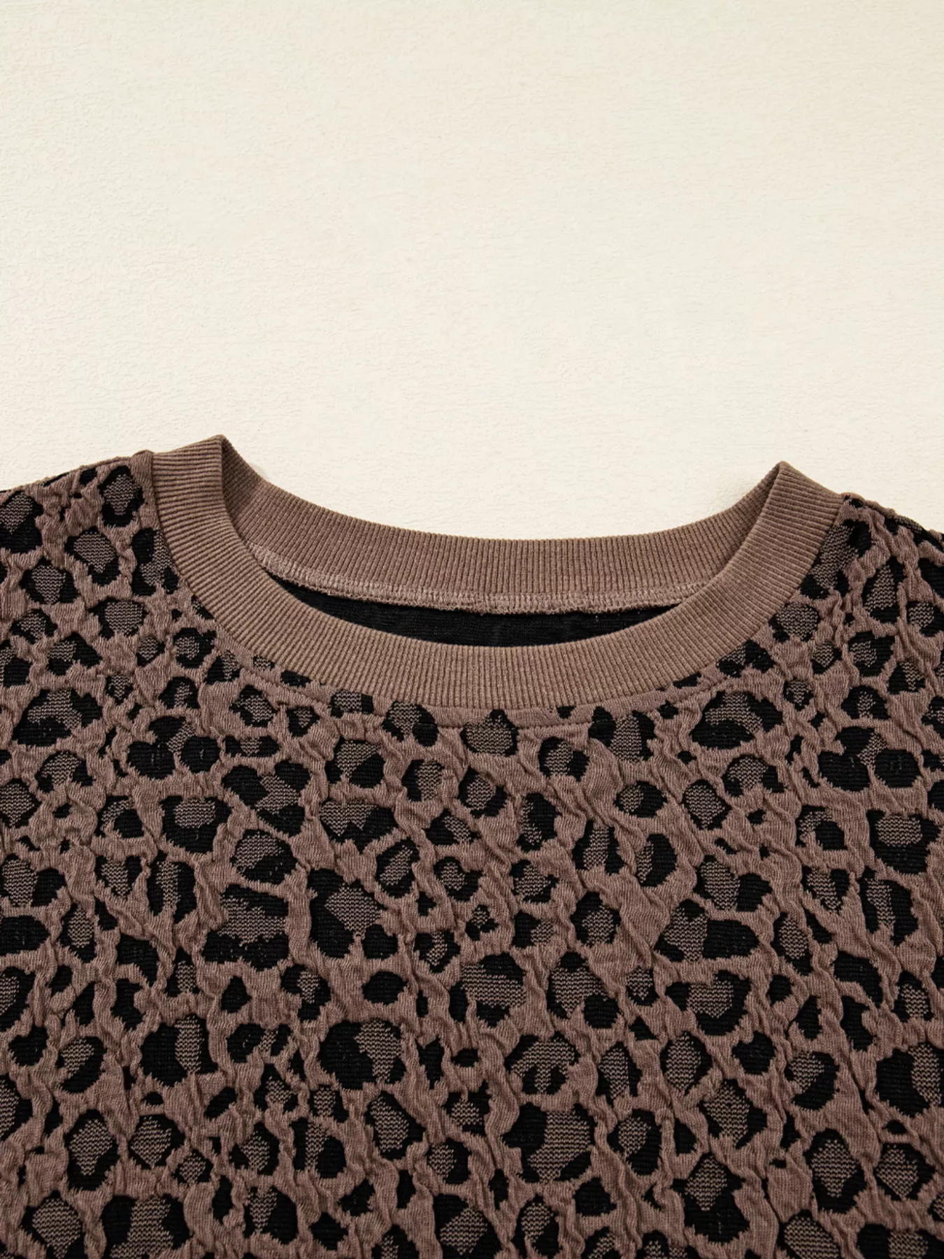 Ribbed Trim Leopard Print Long Sleeve Top - Image 4