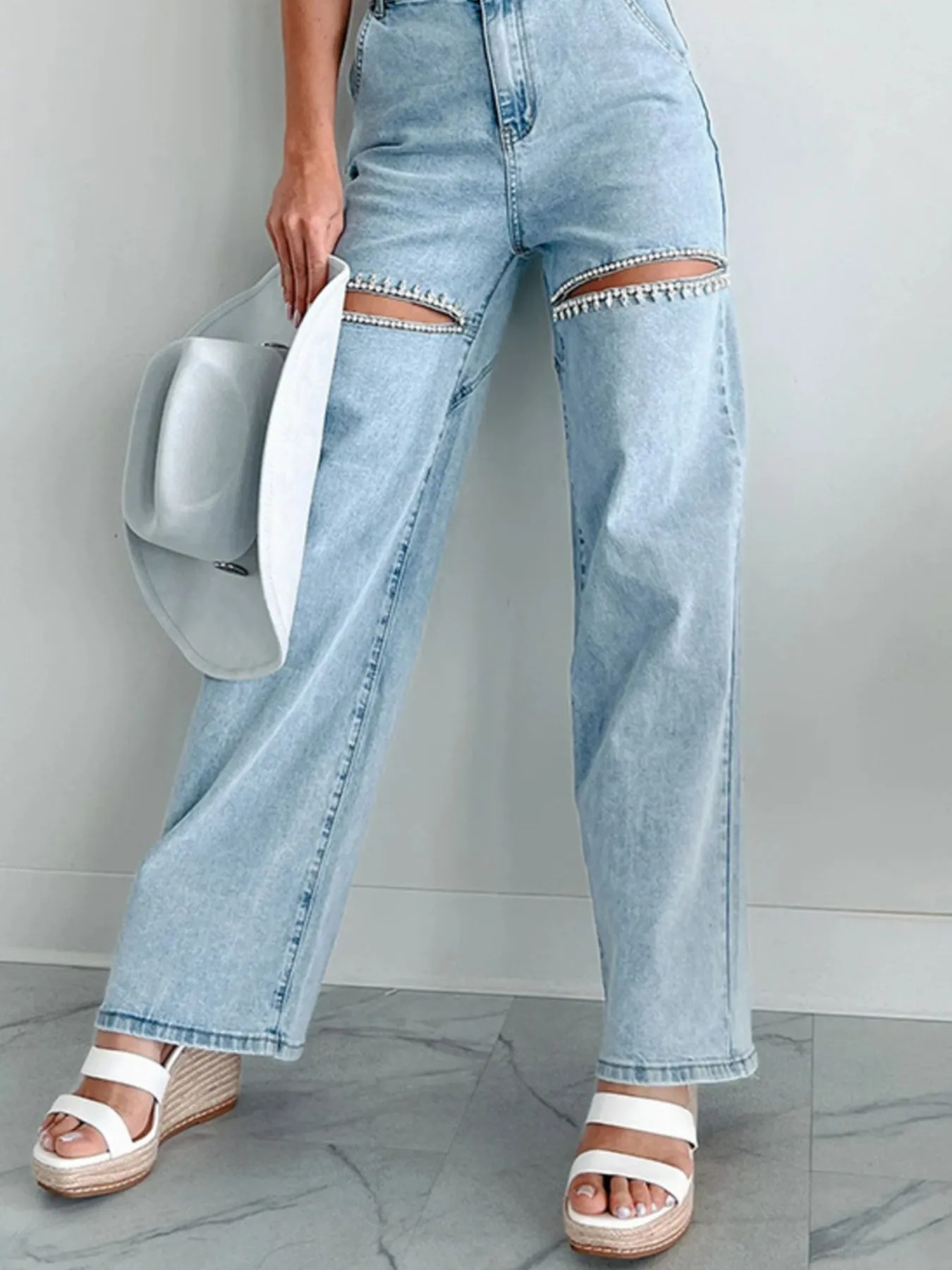 Ripped Wide Leg Wash Denim Jeans - Image 2