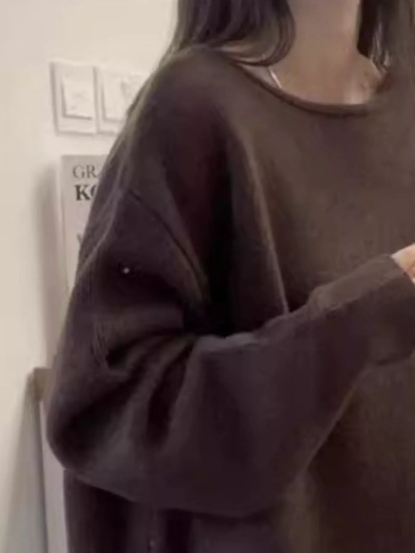 Round Neck Dropped Shoulder Sweater - Image 5