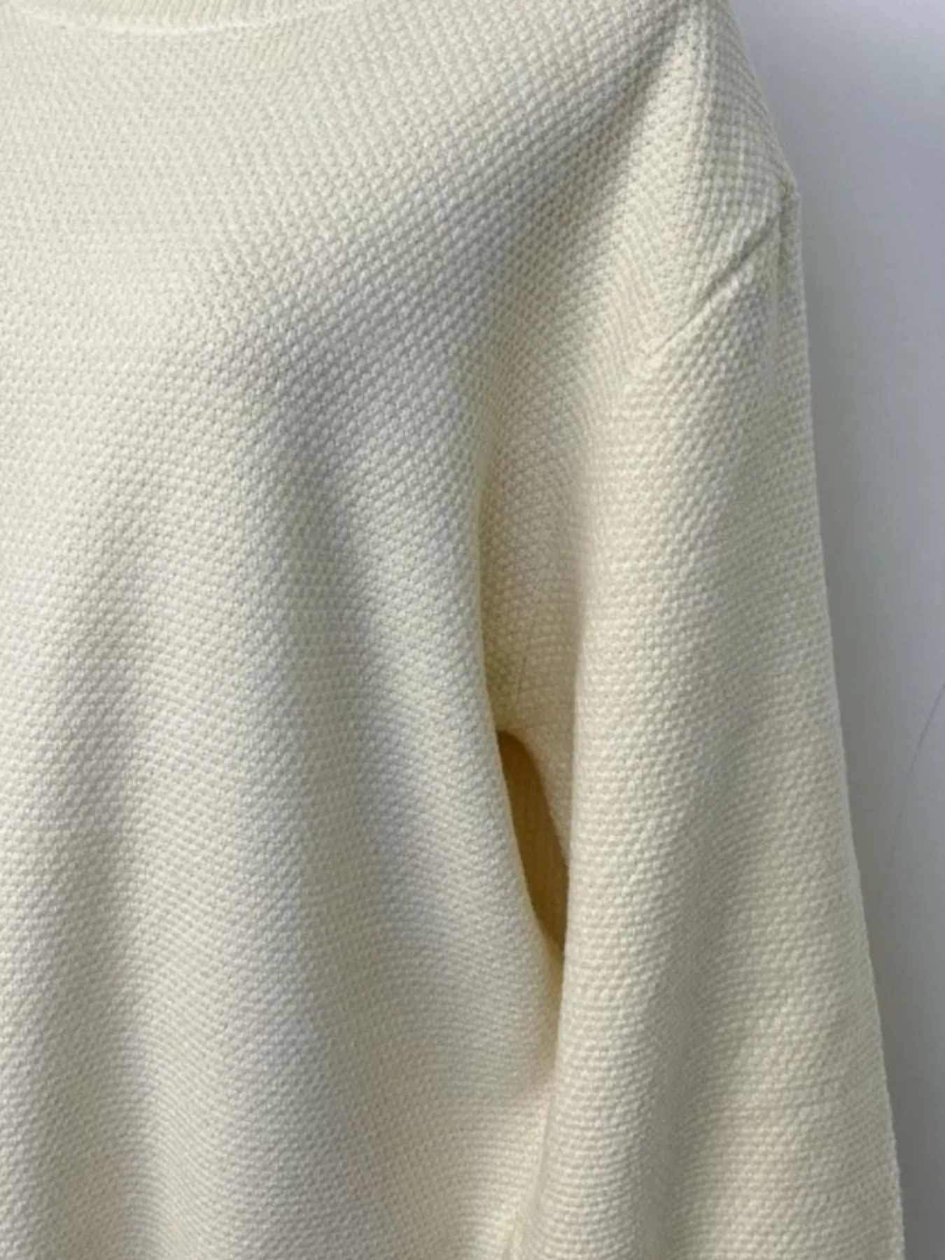Round Neck Long Sleeve Sweater - Image 9