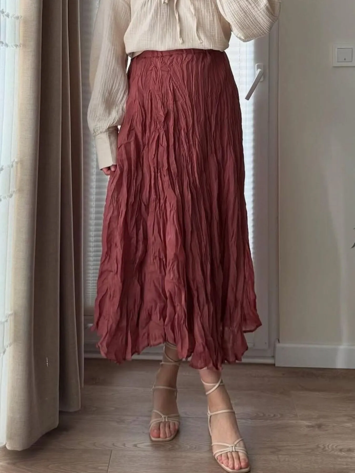 Ruched Elastic Waist Skirt - Image 2