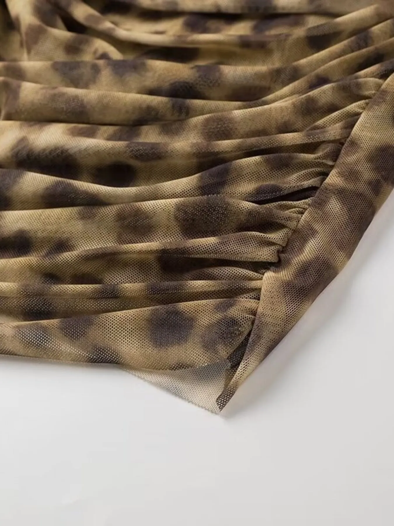 Ruched Leopard Print Tube Top - Image 9