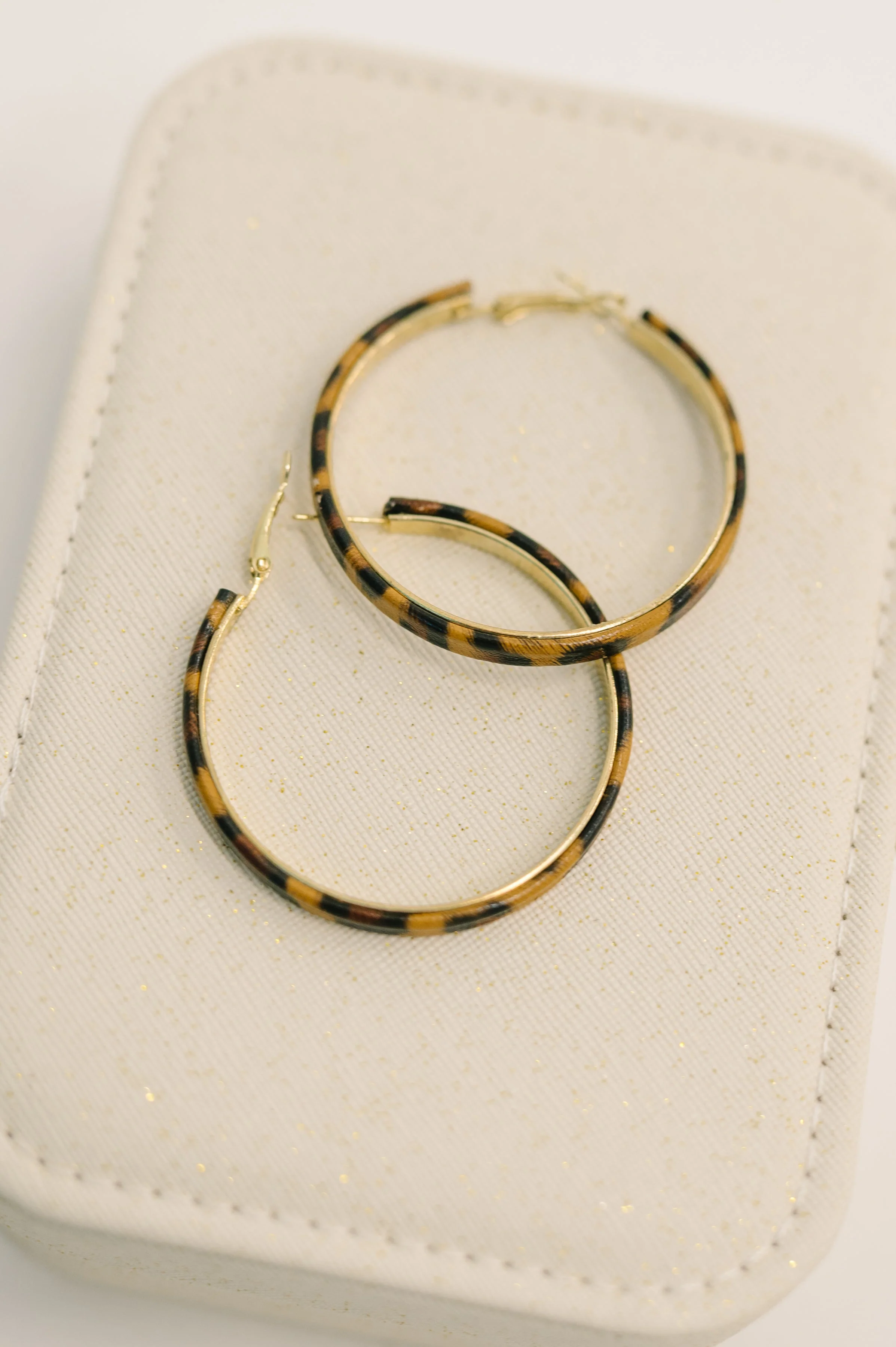 Sassy Assist Leopard Print Hoop Earrings - Image 2
