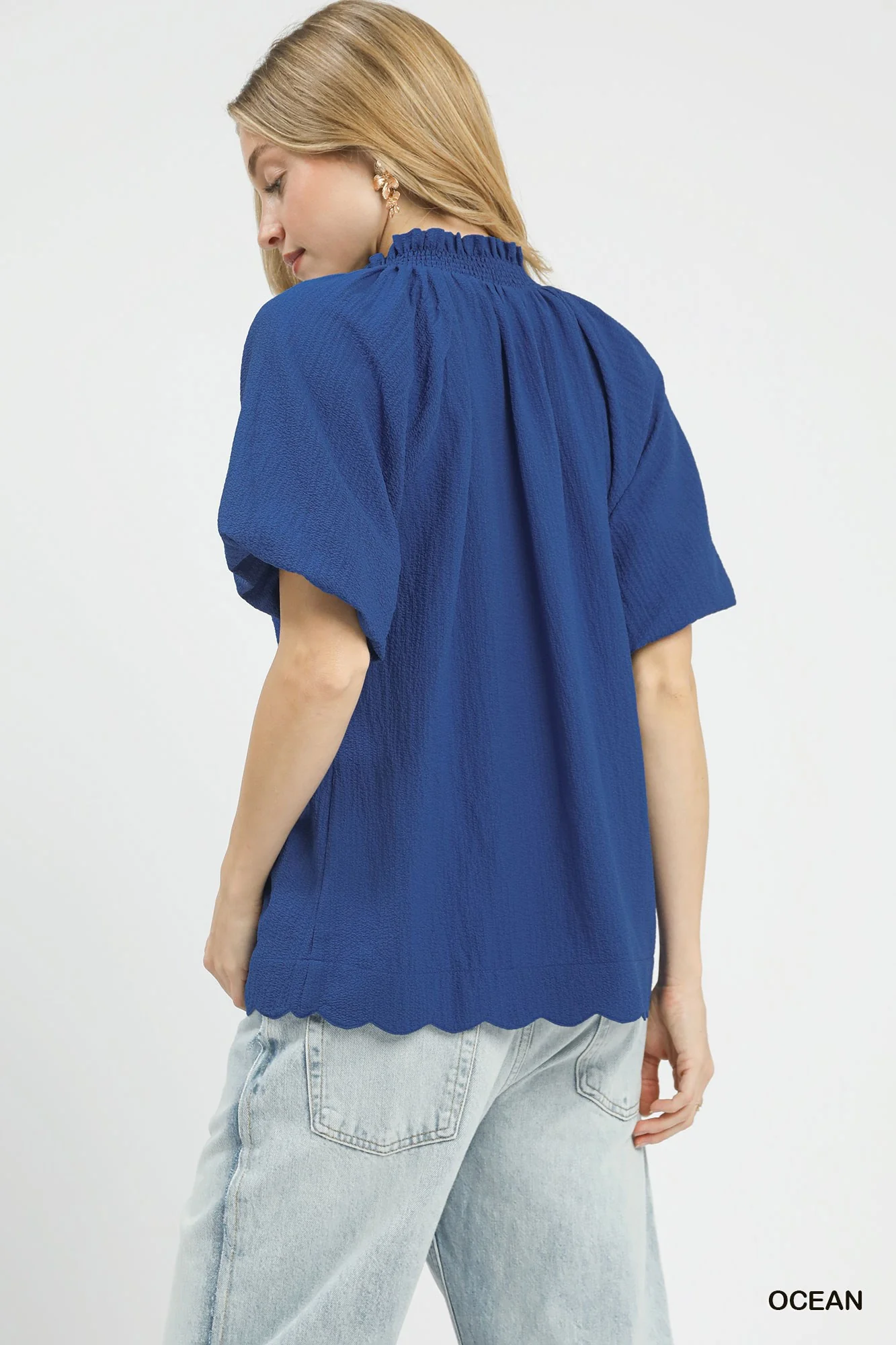 Scalloped Hem Textured Blouse - Image 2