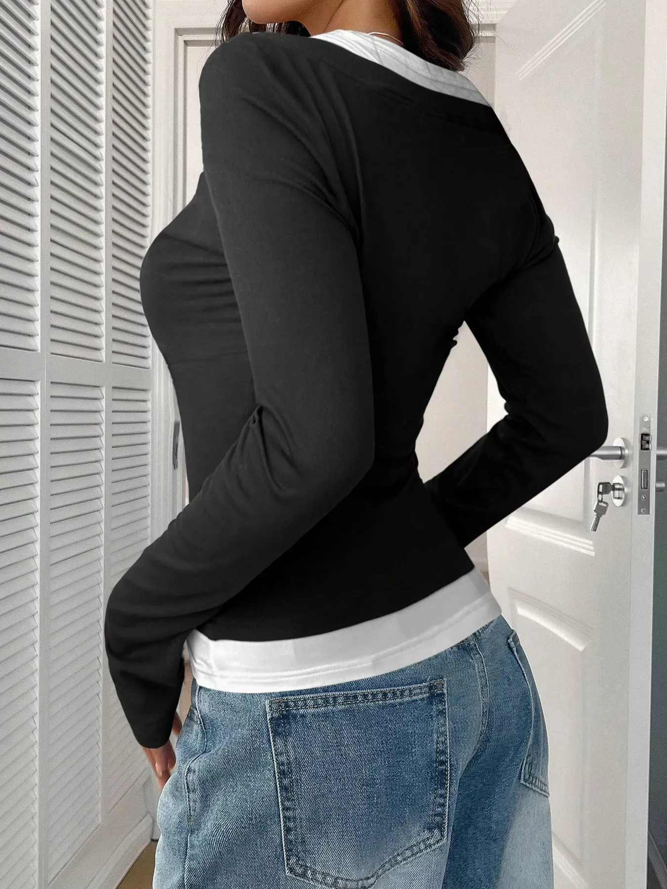 Scoop Neck Long Sleeve T-Shirt - Image 17