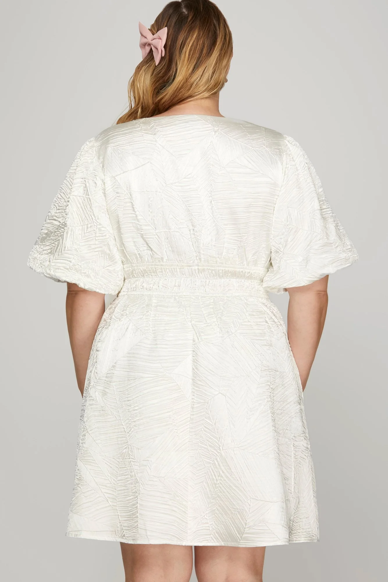 She + Sky Crinkle Woven V-Neck Balloon Sleeve Mini Dress - Image 4
