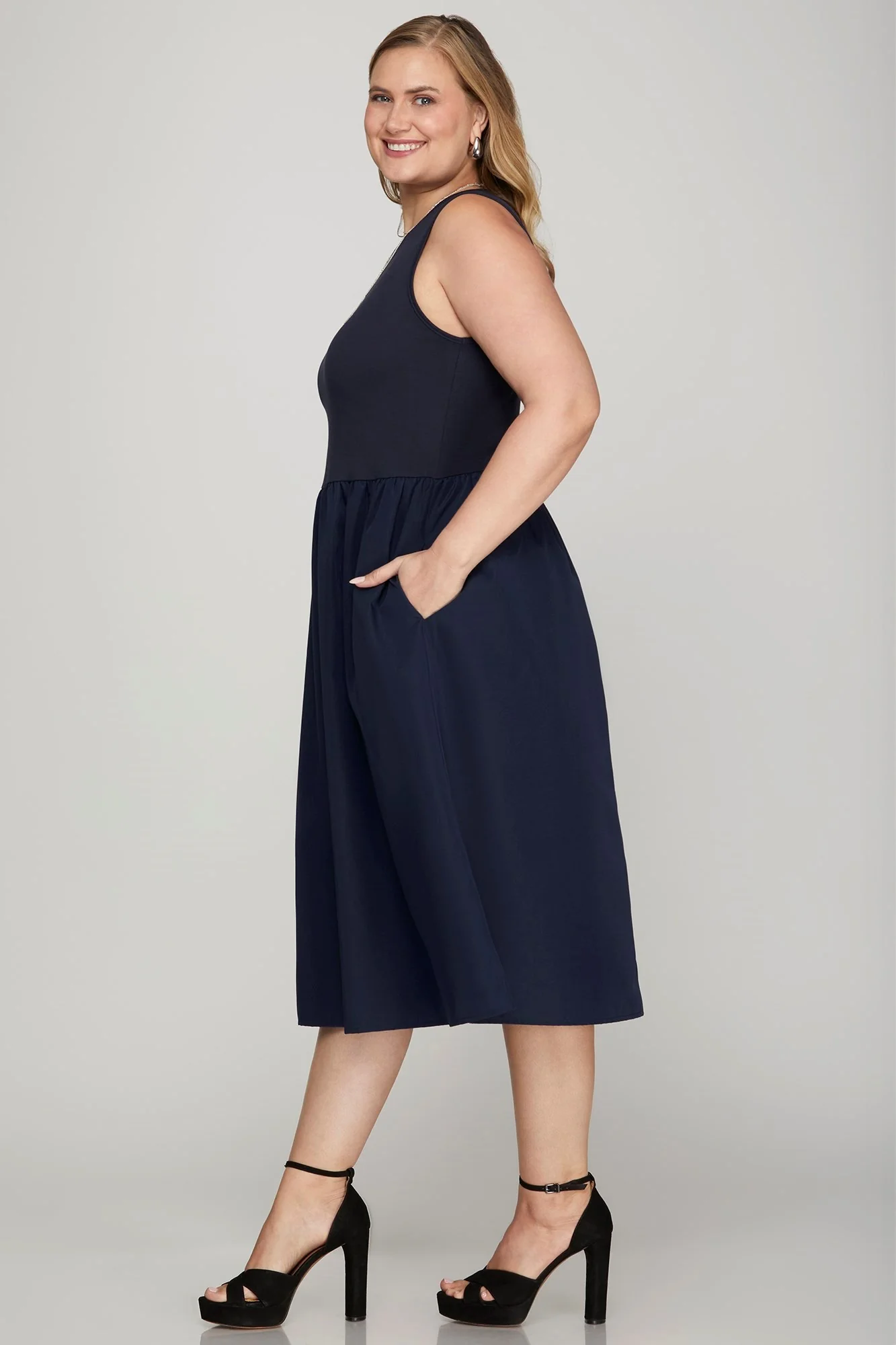 She + Sky Full Size Sleeveless Poplin Woven Midi Dress with Pockets Plus Size - Image 3