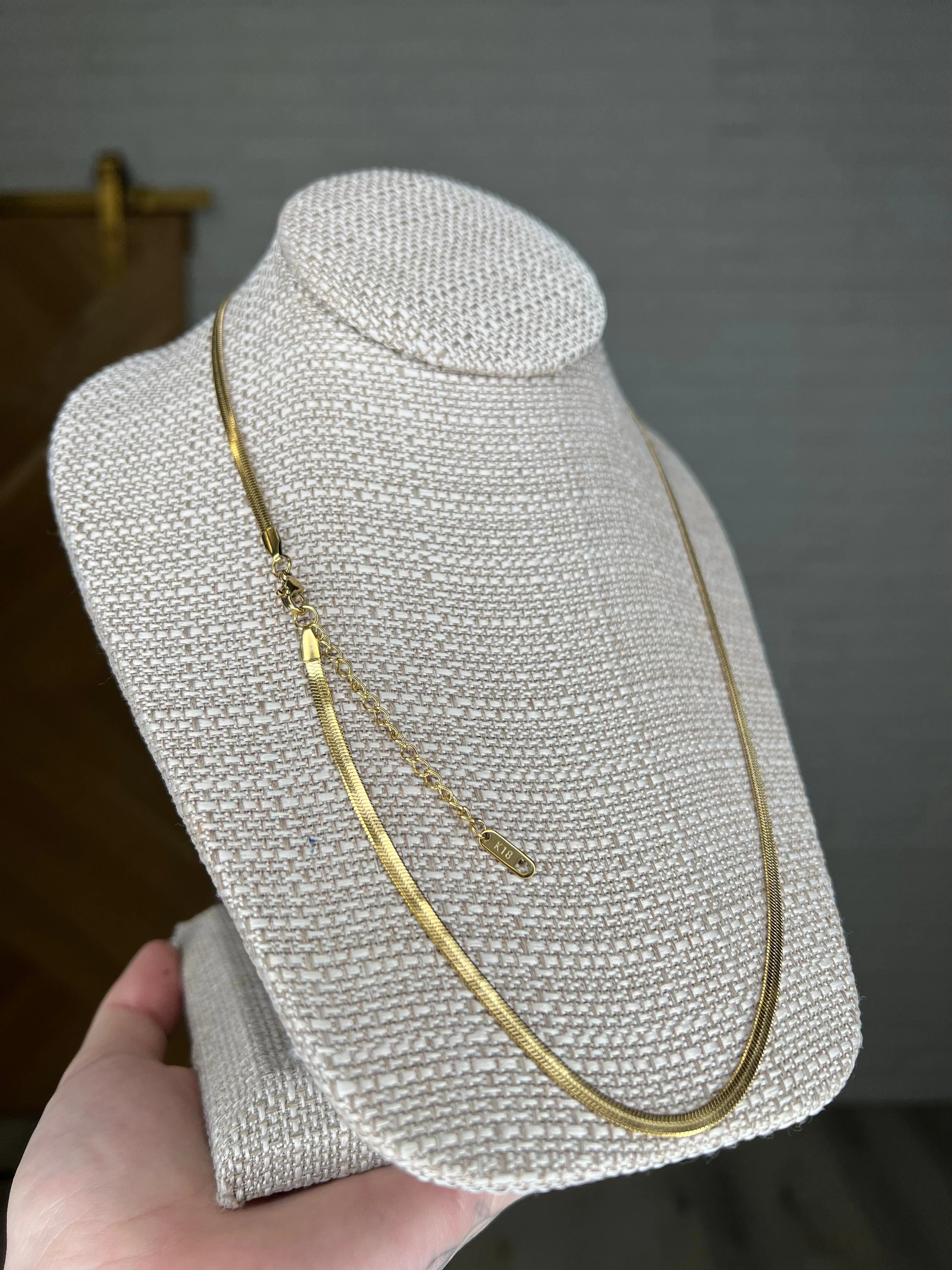 Sheer Perfection Snake Chain Necklace - Image 3