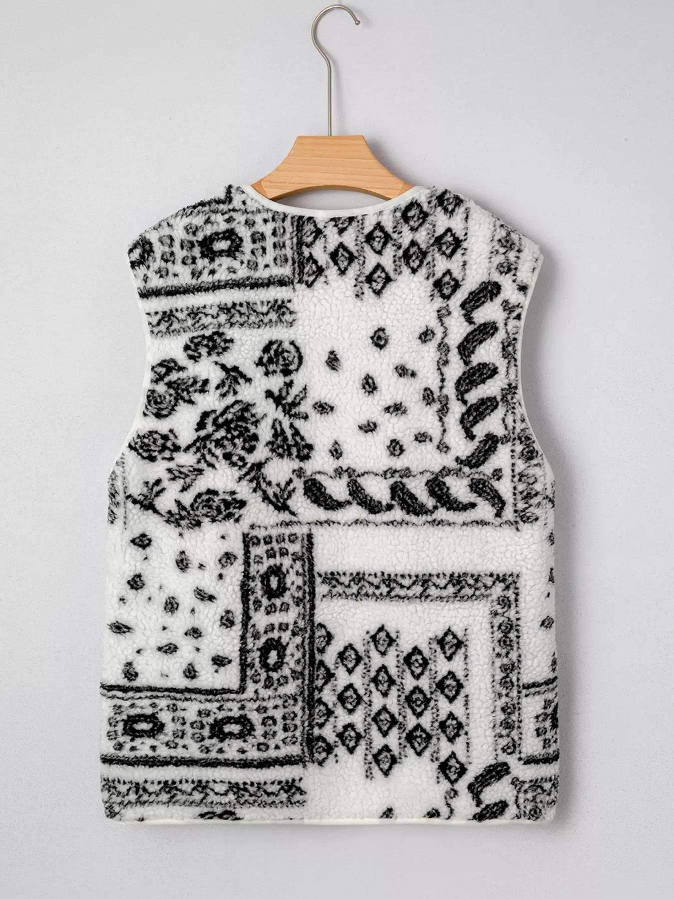 Sherpa Paisley Print Pocketed Western Fashion Vest Jacket - Image 4