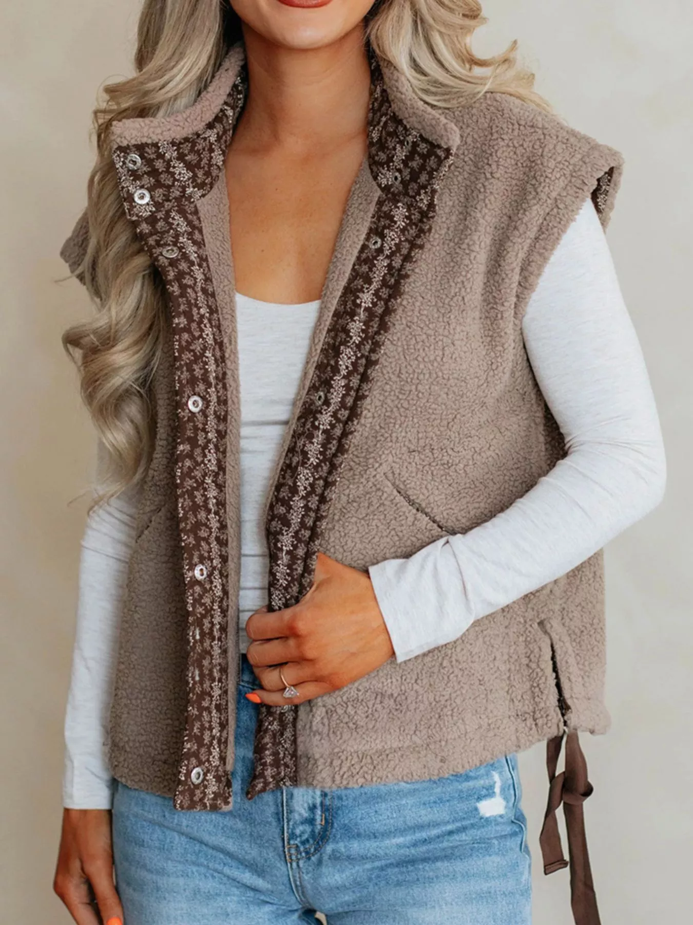 Side Bows Sherpa Fleece Vest - Image 3