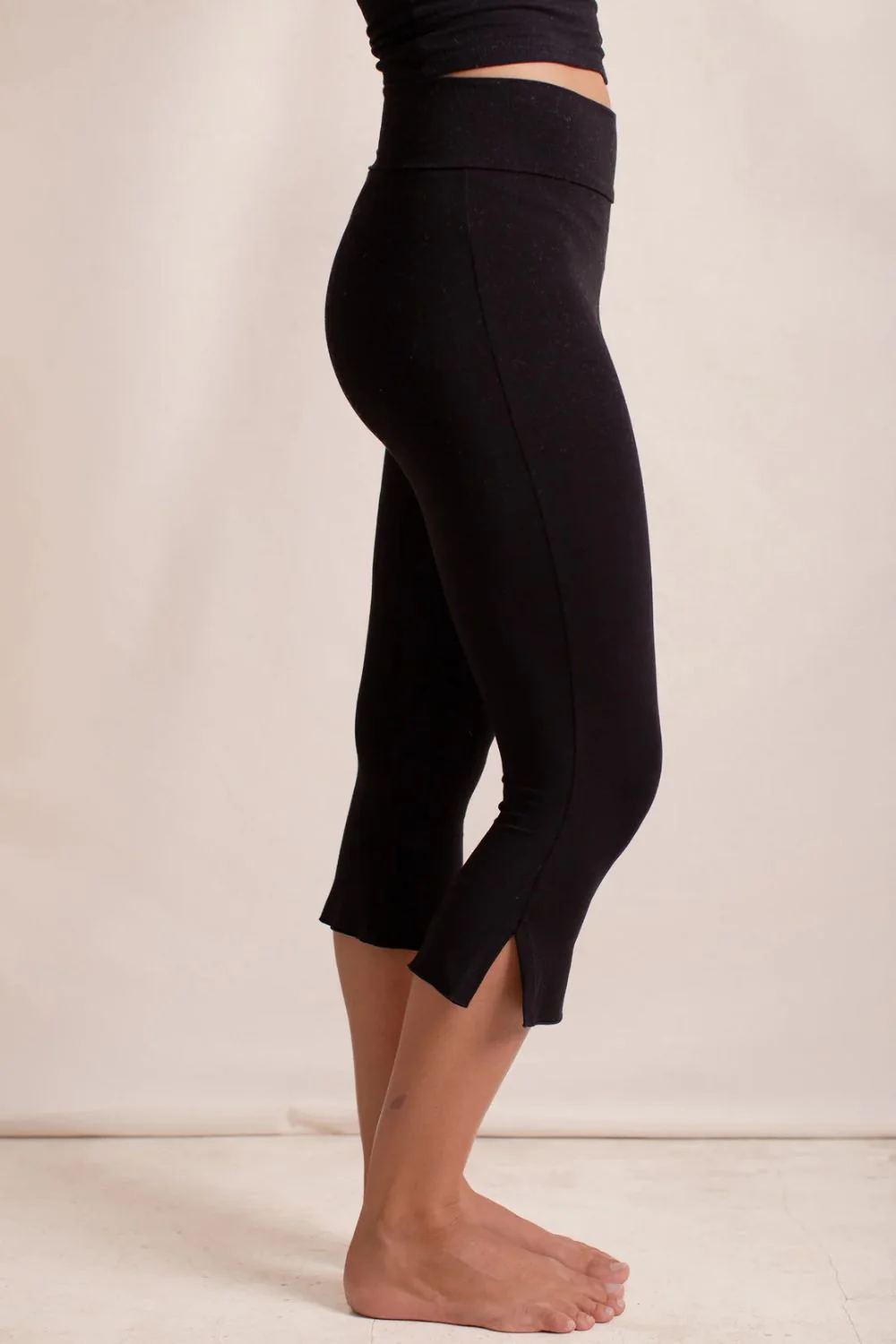 Side Slit Capris Leggings - Image 6