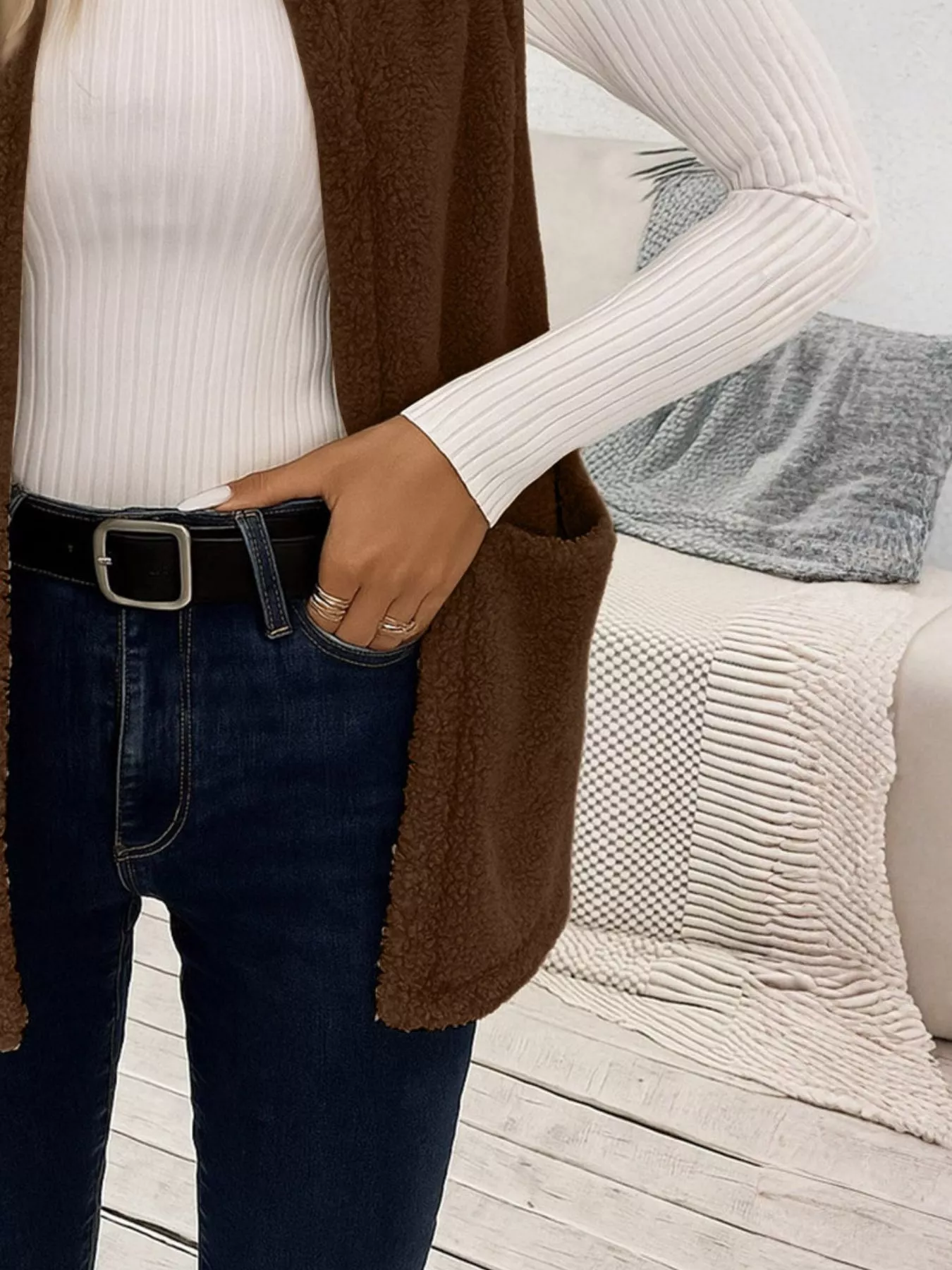 Sleeveless Fuzzy Fleece Vest Coat - Image 12