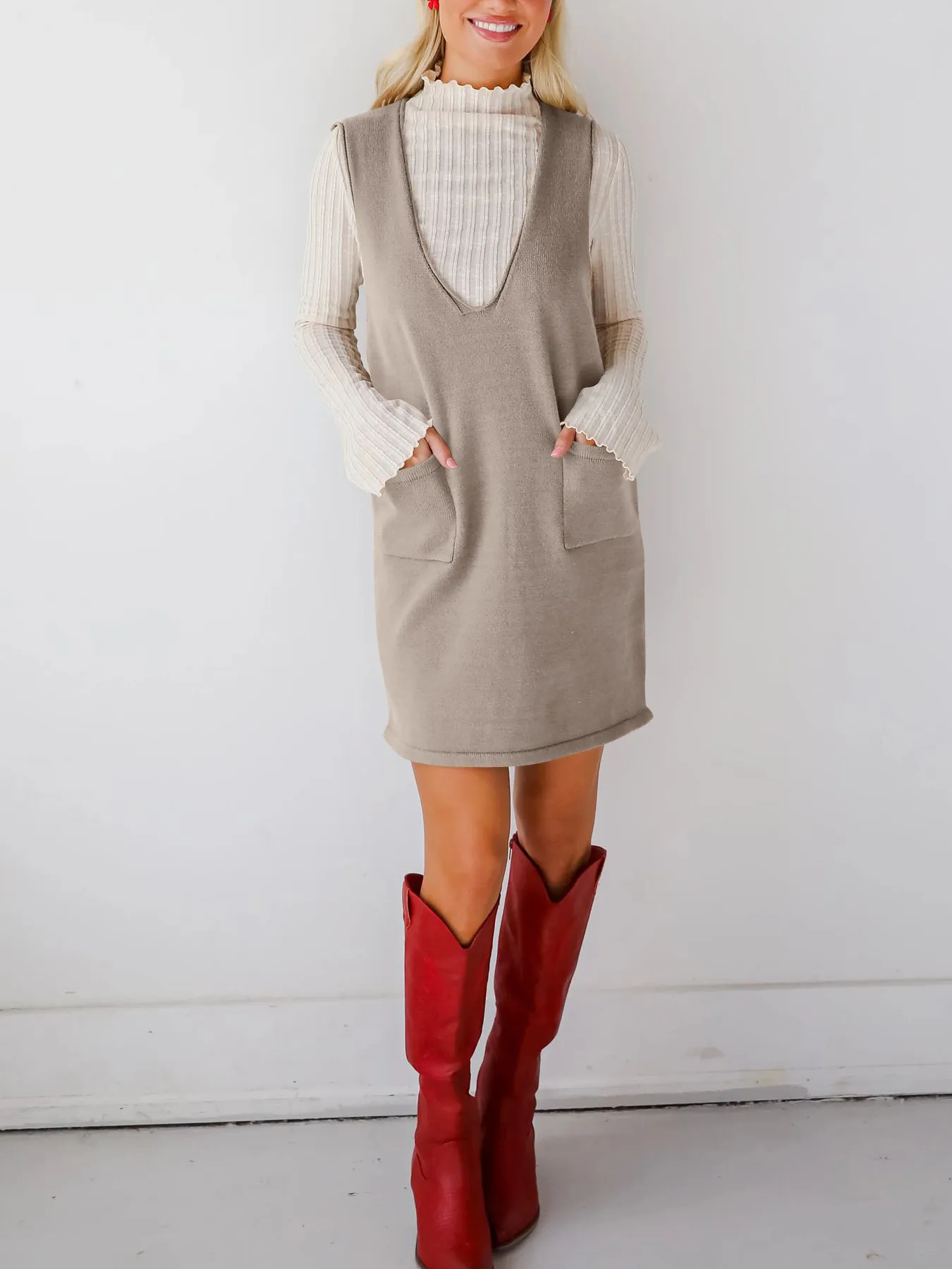Sleeveless Knit Dress with Pockets - Image 21