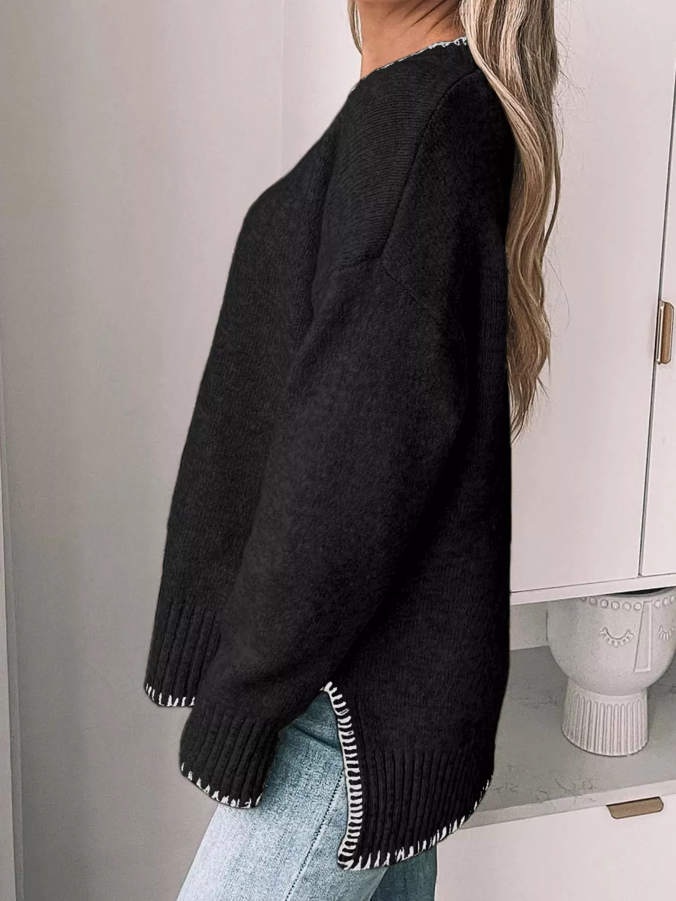 Slit Contrast Trim Round Neck Sweater - Image 4