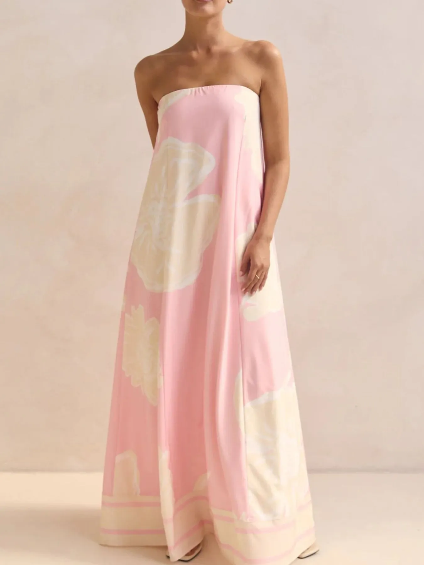Smocked Printed Tube Maxi Dress - Image 17