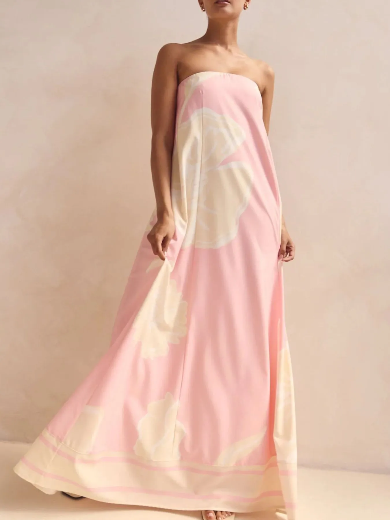 Smocked Printed Tube Maxi Dress - Image 18