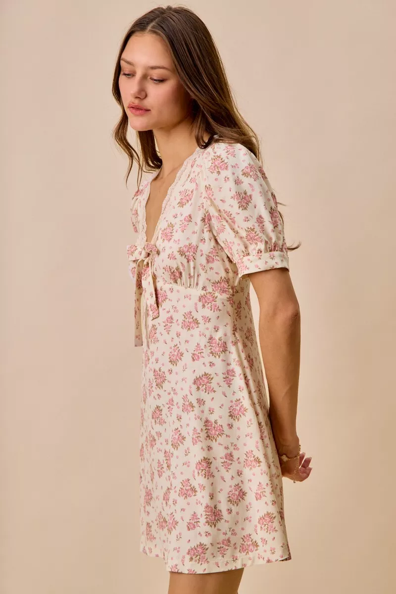 SO ME Floral Lace Trimed Short Sleeves Mini Dress - Image 8