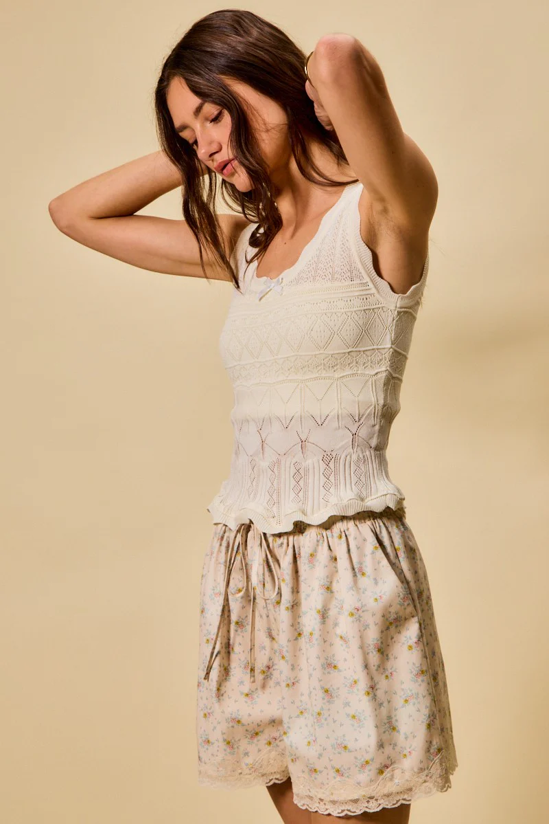 SO ME Scallop Ribbed Sleeveless Knit Top - Image 11