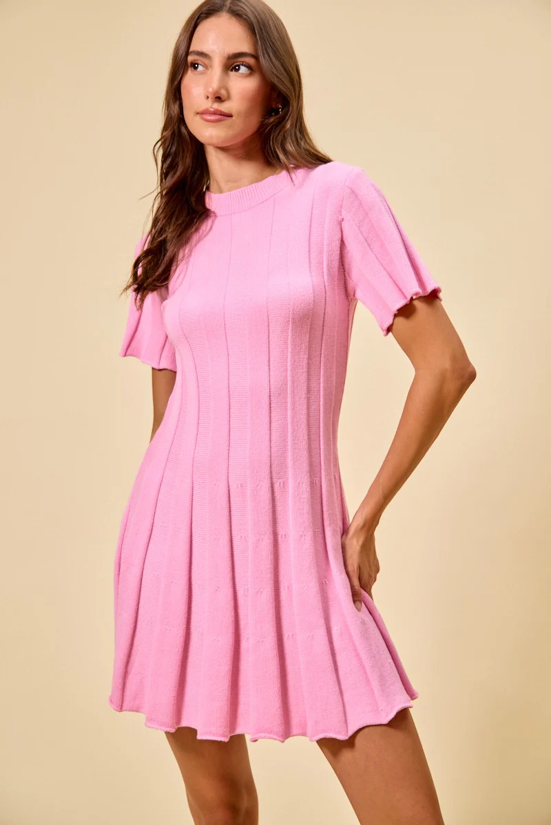 SO ME Wide Rib Short Sleeves Sweater Knit Mini Dress - Image 4