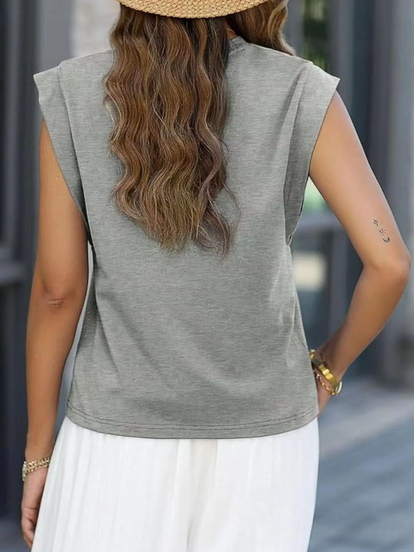 Solid Color Round Neck Tank - Image 10