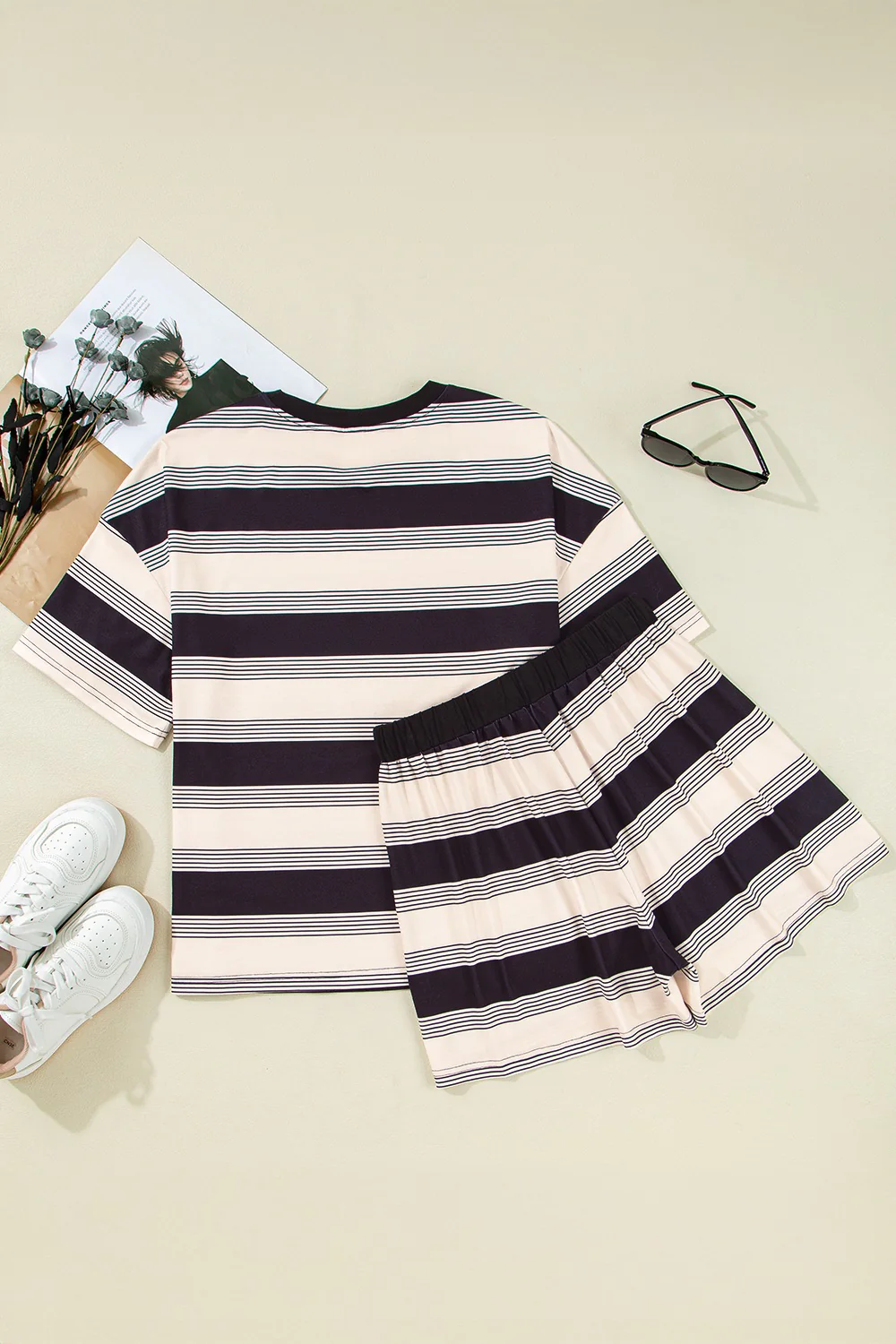 Stripe Half Sleeve T-Shirt and High Waist Pocketed Shorts Set - Image 6