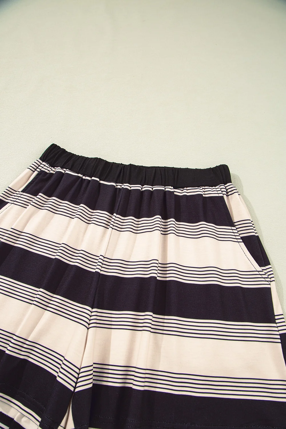 Stripe Half Sleeve T-Shirt and High Waist Pocketed Shorts Set - Image 8
