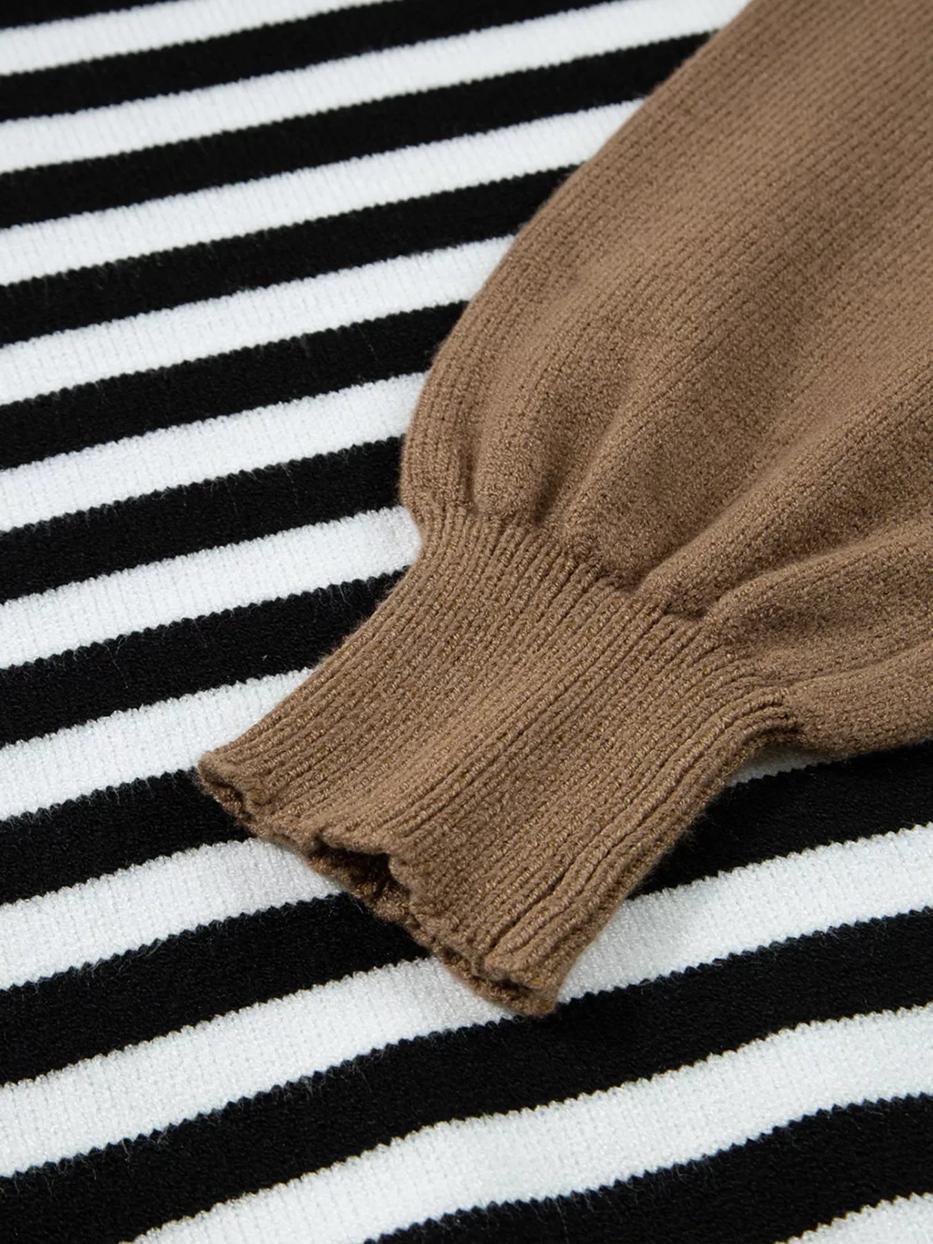 Striped Panels Colorblock Sleeve Sweater - Image 9
