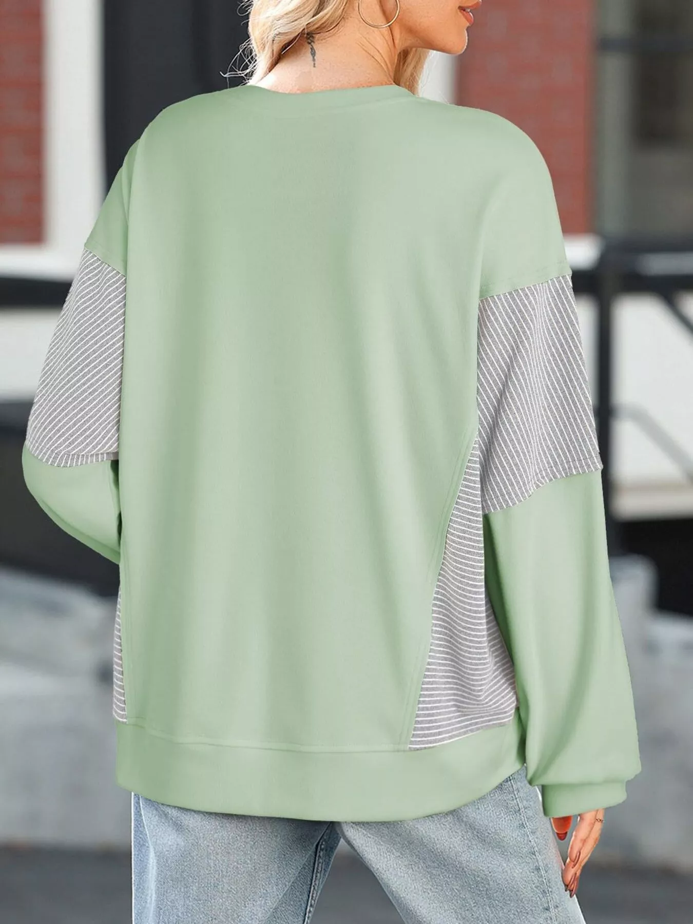 Striped Round Neck Long Sleeve Sweatshirt - Image 13