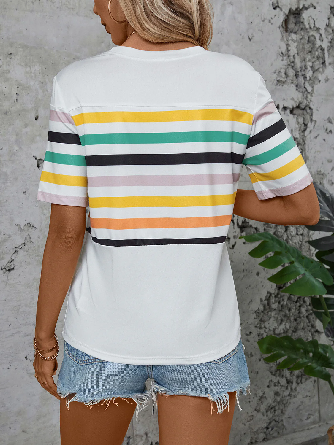 Striped Round Neck Short Sleeve T-Shirt - Image 2