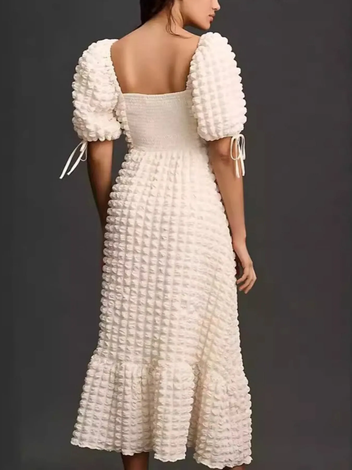Textured Sweetheart Neck Short Sleeve Dress - Image 6