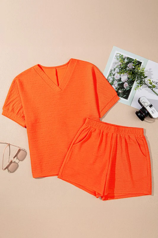 Textured V Neck T Shirt and Shorts Set - Image 13