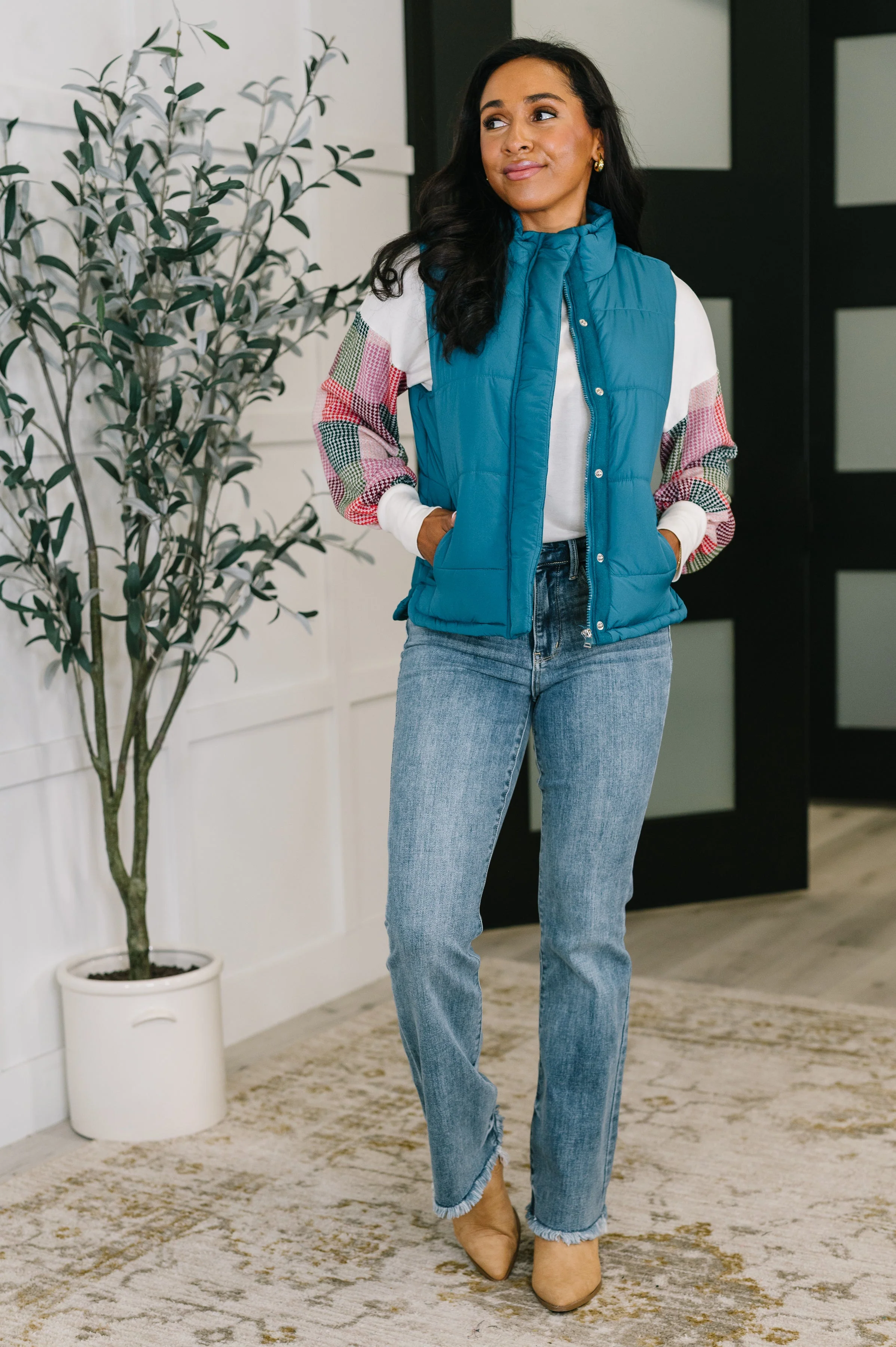 That's What I'm Talkin' About Puffer Vest in Teal - Image 3